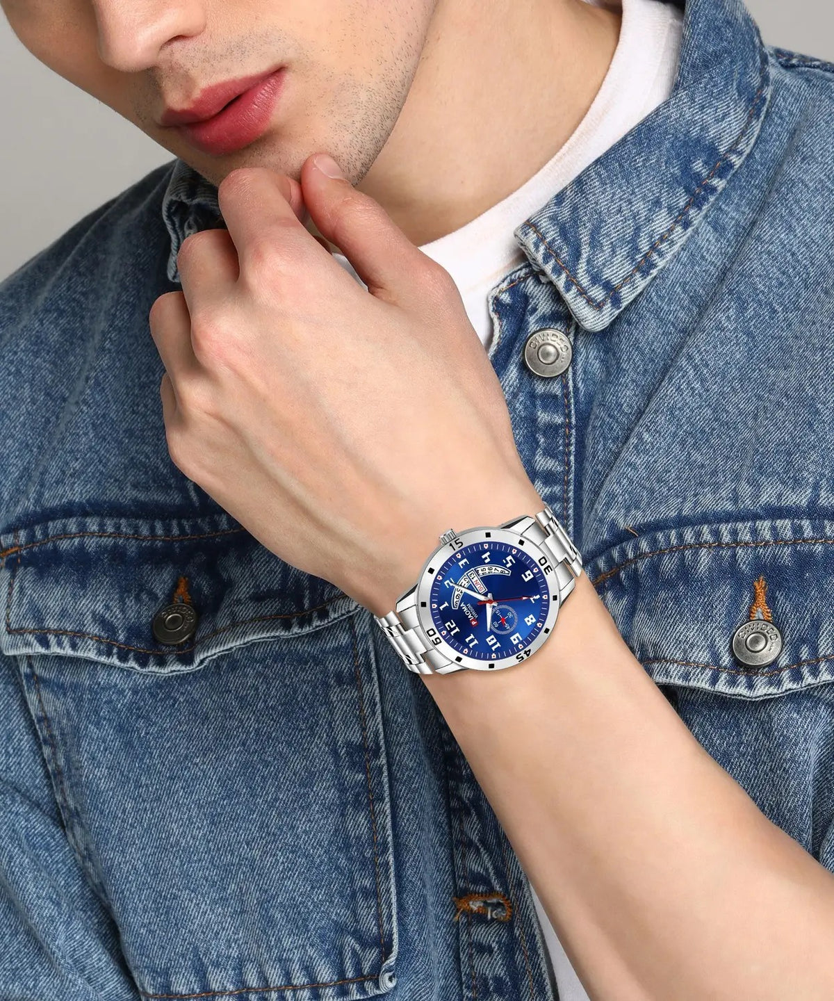 Piaoma King Print Blue Bracelet Watch with Day & Date